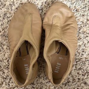 Bloch Pulse Leather Jazz Shoes - Kids Size 13.5